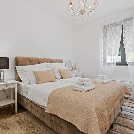 Apartment Zara Opatija